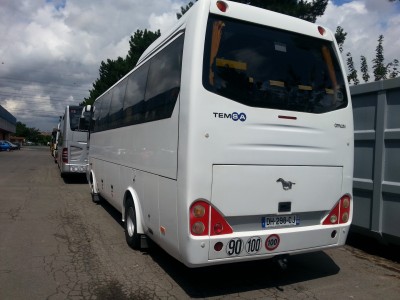 Reisbus minibus in Champigny-sur-Marne