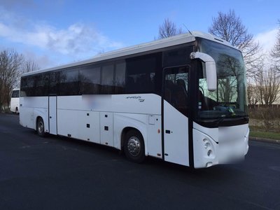 Autocar minibus en Champs-sur-Marne