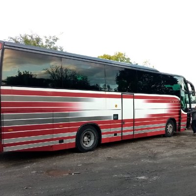 Reisbus minibus in Asnières-sur-Seine